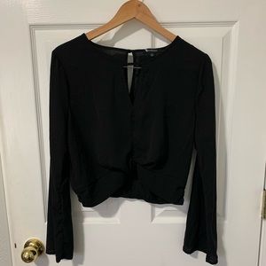 Black long sleeve crop top